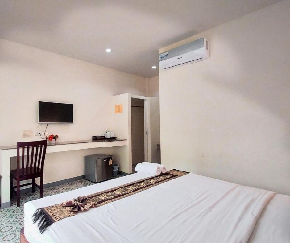 Hotel Baanloksouylokchay HHQ Habitación foto